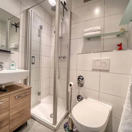 - Haus C, App 0c1206 Lejlighed *